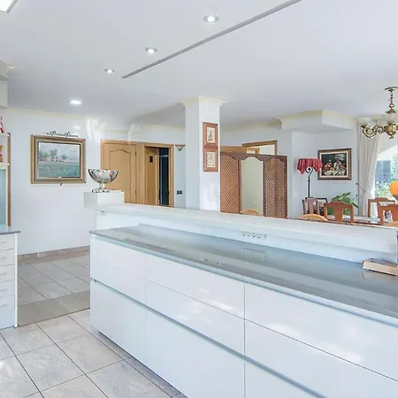빌라 Tarracohomes, Cala Crancs Con Piscina Privada Y Mesa De Billar *