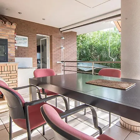 Tarracohomes, Cala Crancs Con Piscina Privada Y Mesa De Billar Villa Salou