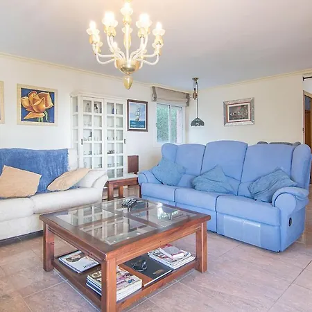 Tarracohomes, Cala Crancs Con Piscina Privada Y Mesa De Billar