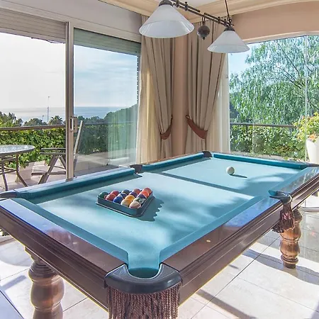 Tarracohomes, Cala Crancs Con Piscina Privada Y Mesa De Billar
